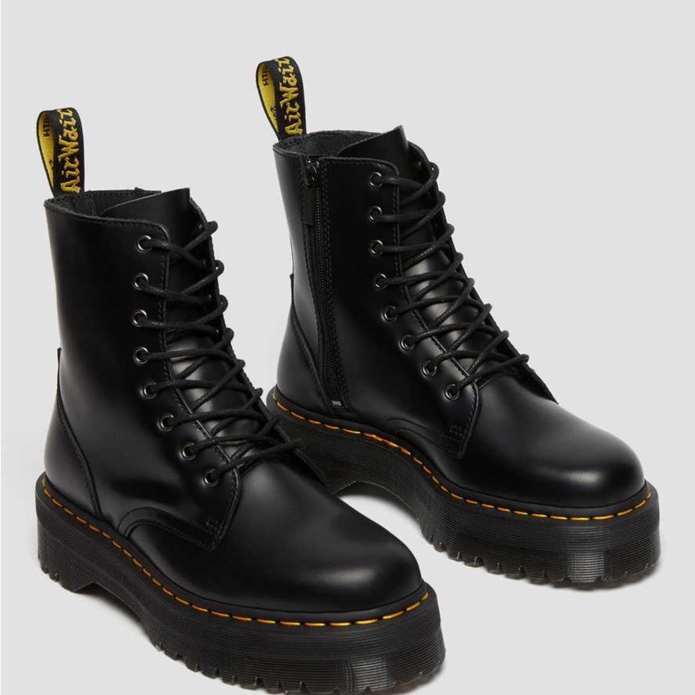Dr. Martens Jadon Boot Smooth is The Leather Platforms